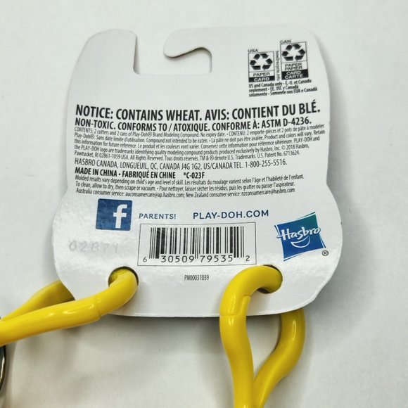 NWT Play-Doh Clip-On Keychains with Mermaid and Unicorn Cookie Cutters Hasbro - Picture 4 of 4